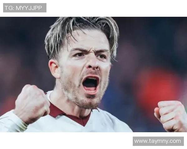 足球明星为何在职业生涯后期普遍选择短发造型的深层原因探讨